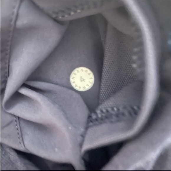 Lululemon forever warm jacket size 4 - Picture 9 of 13